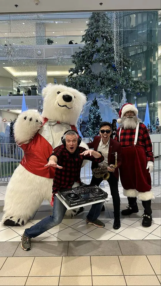 Polar Bear Christmas entertainment with guests